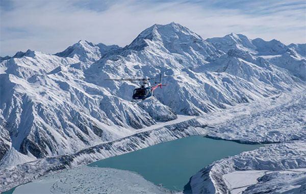Scenic flight above Mt Cook