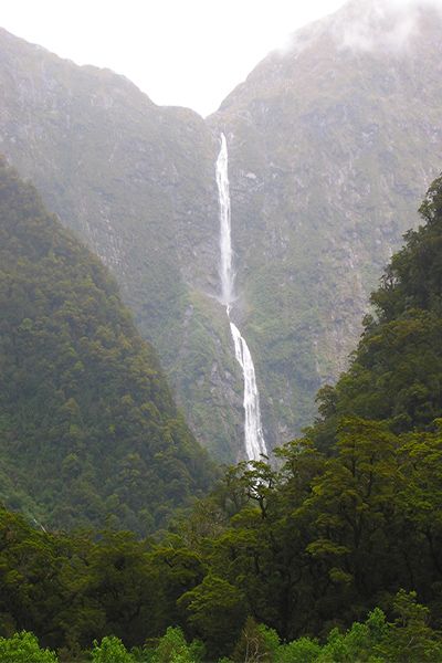 Humboldt Falls - Fiordland National Park