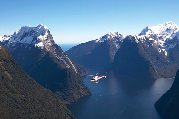 Scenic flight above Milford Sound